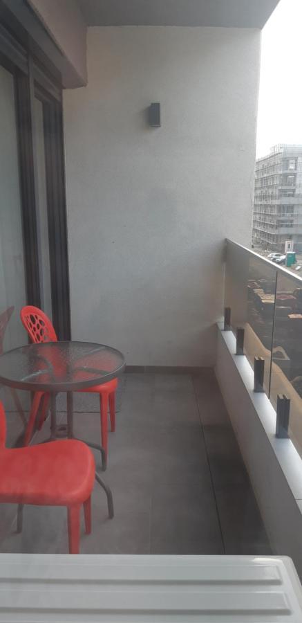 Aqua West Apartment Free Parking- Self Check-In Oradea Dış mekan fotoğraf
